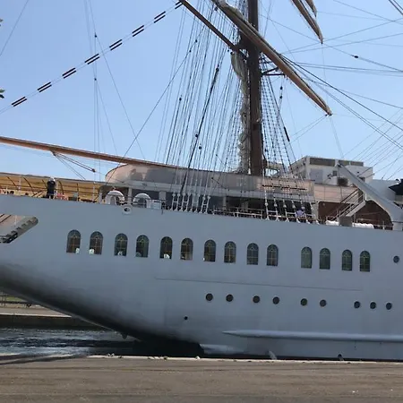 홈스테이 Coquelicot *